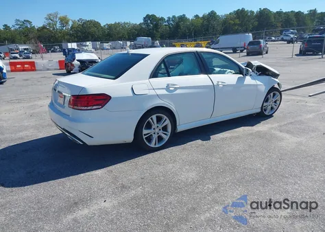 2014 Mercedes-Benz E 350 z USA, uszkodzony, nr VIN WDDHF5KB5EA861727